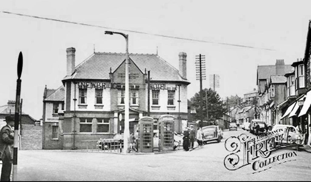 The Newbridge Hotel Exterior photo